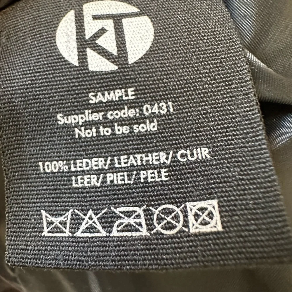 & Other Stories Black Mini Skirt - Picture 6 of 7